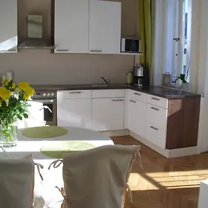 In Center - Morassi Karlsbad
